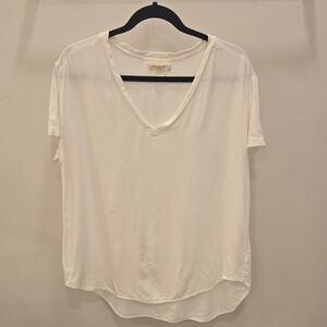 Cloth & Stone Cream Short Sleeve V-Neck Top